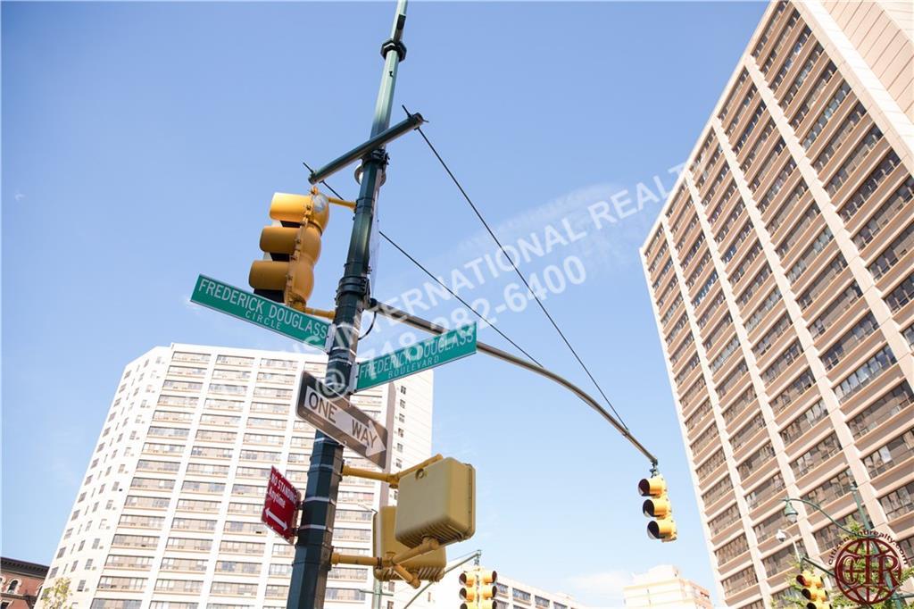 Condo Cathedral Parkway  Manhattan, NY 10026, MLS-CR104-15